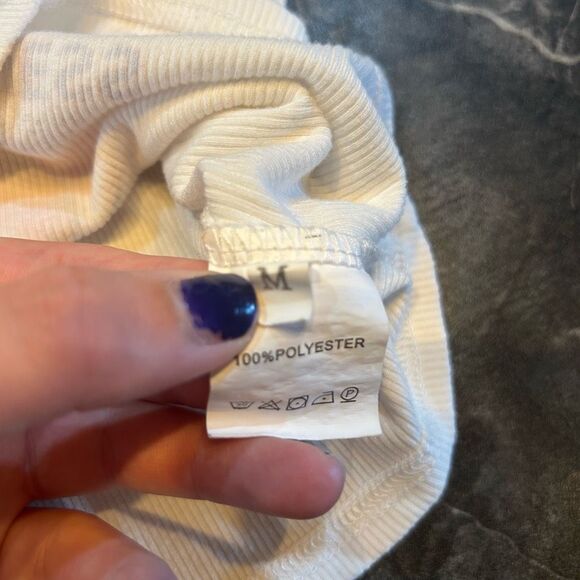No Brand Medium White Cropped Tank - Picture 3 of 5